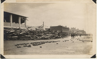 Murdoch's Bathhouse wreckage on seawall