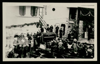 USS Houston (CA-30) presented with a piano