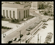 1000 Houston Volunteers in front of Music Hall